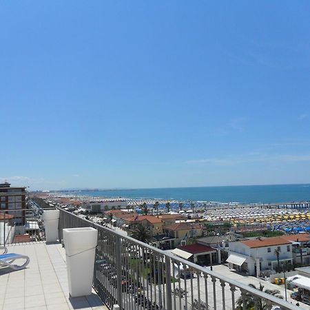 Dependance Dell'Hotel Sole E Mare Lido di Camaiore Exterior photo