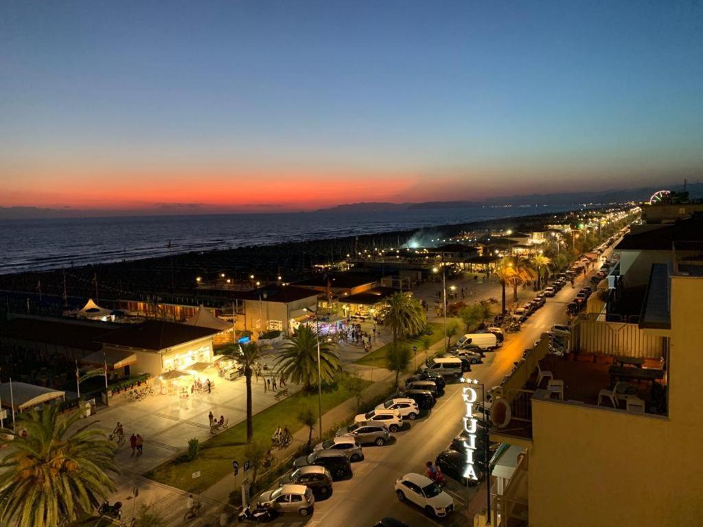 Dependance Dell'Hotel Sole E Mare Lido di Camaiore Exterior photo