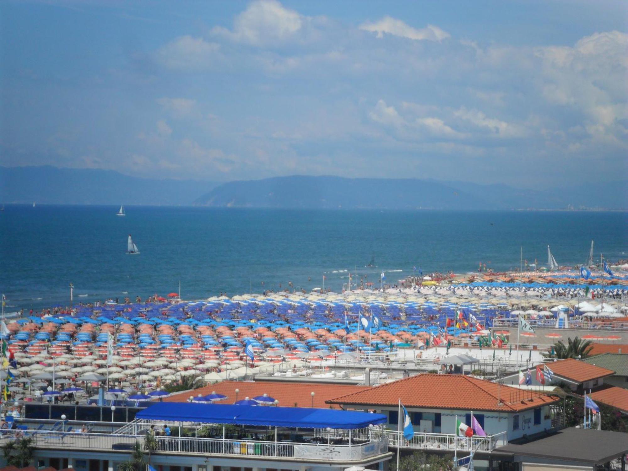 Dependance Dell'Hotel Sole E Mare Lido di Camaiore Exterior photo